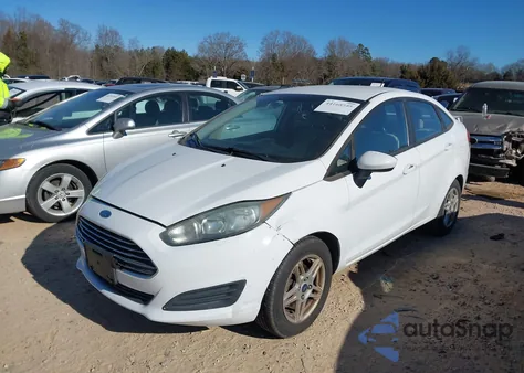 2018 Ford Fiesta Se z USA, uszkodzony, nr VIN 3FADP4BJ1JM108285